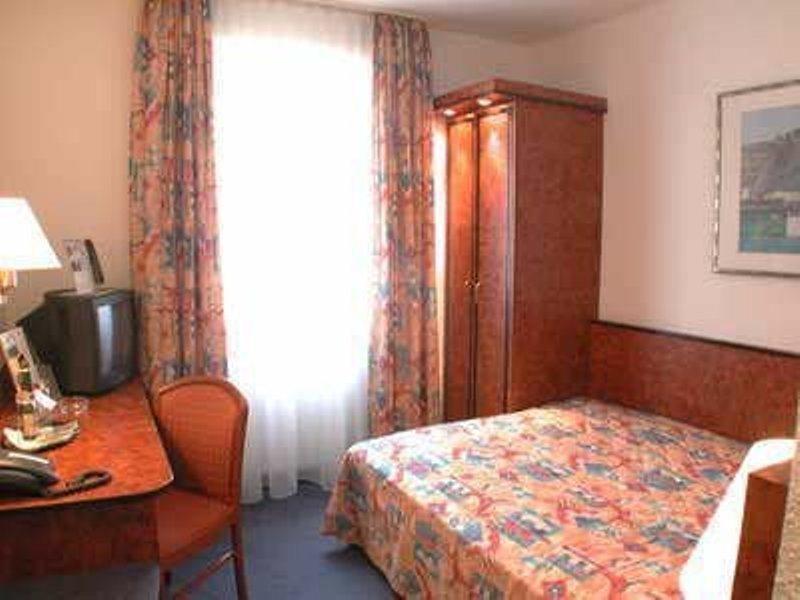 Hotel Miramar Am Roemer Frankfurt am Main Room photo